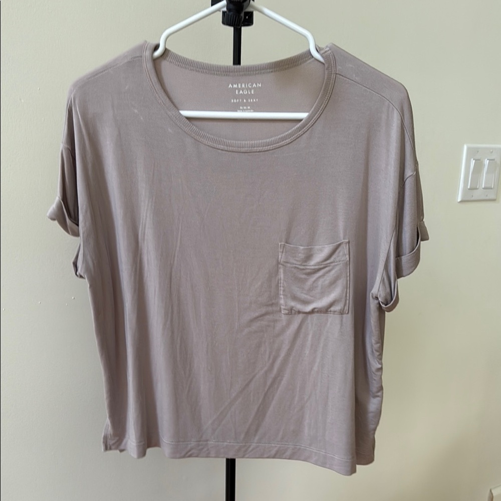 American Eagle Outfitters beige Crop T-Shirt Short Sleeve Relaxed